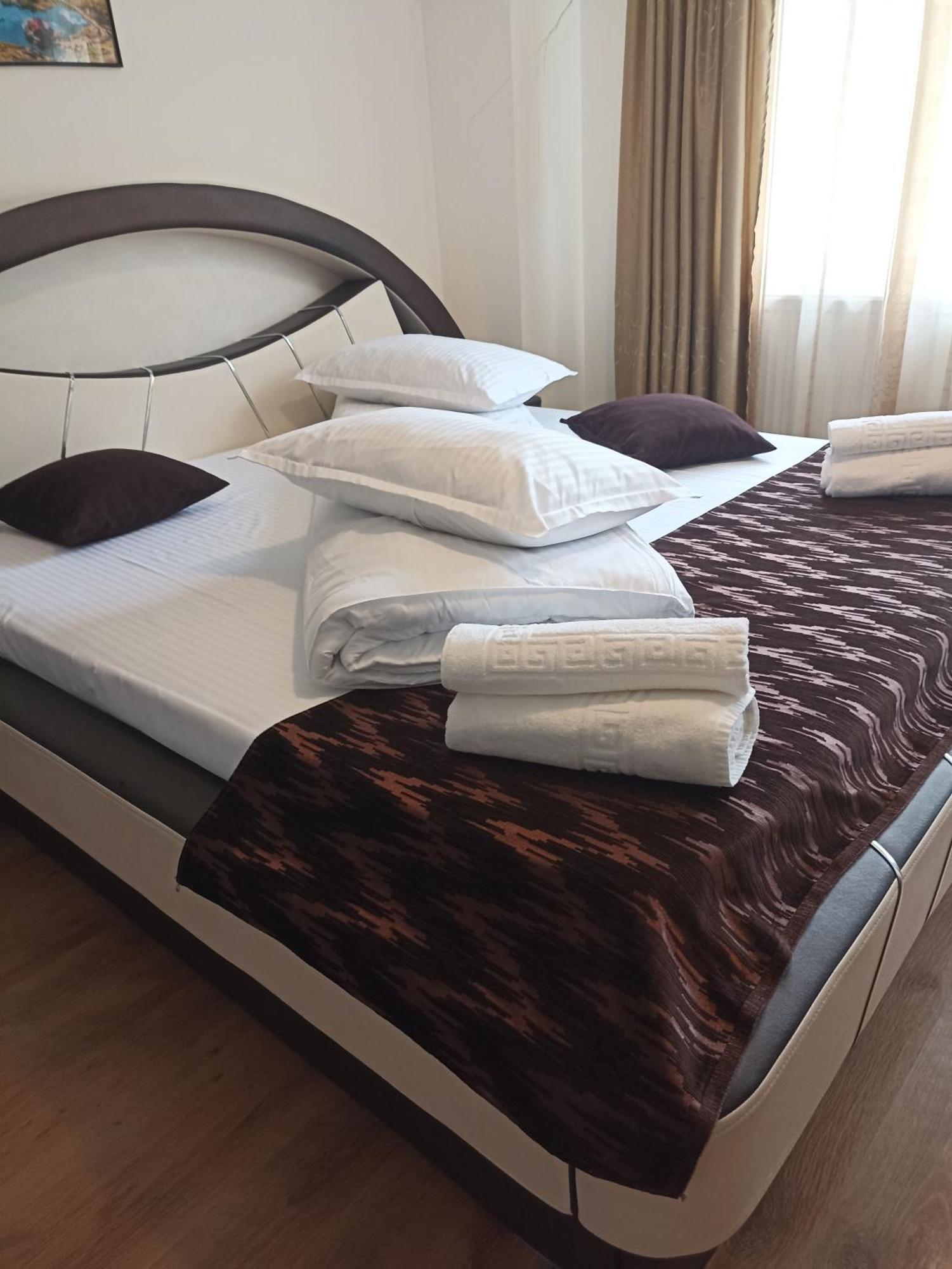 Hotel Popasul Drumetului Transfagarasan Curtea de Argeş Esterno foto